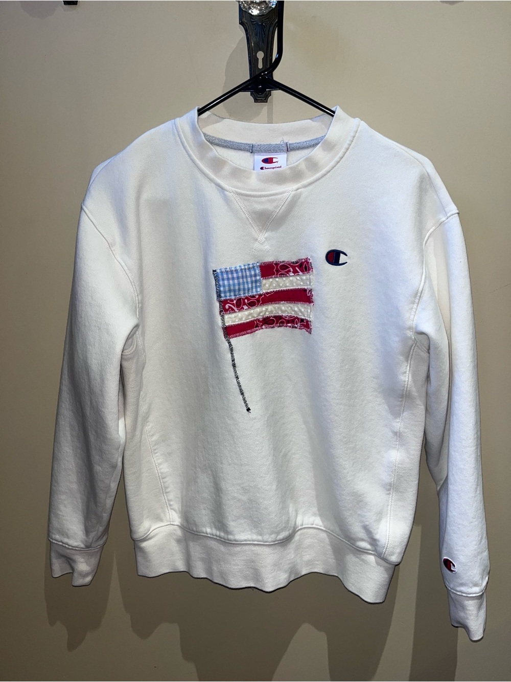 Custom 1-of-1 Champion Americana Patchwork Flag Sweatshirt White Sz S
